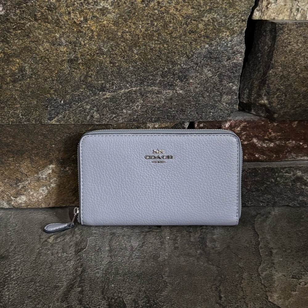 COACH Medium ID Zip Around Wallet